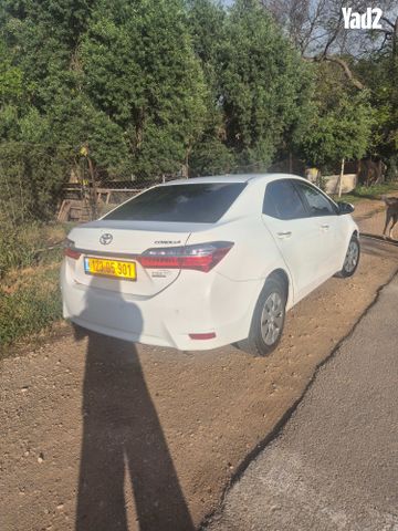 מודעת רכב טויוטה קורולה