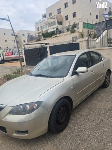 מודעת רכב מאזדה 3
