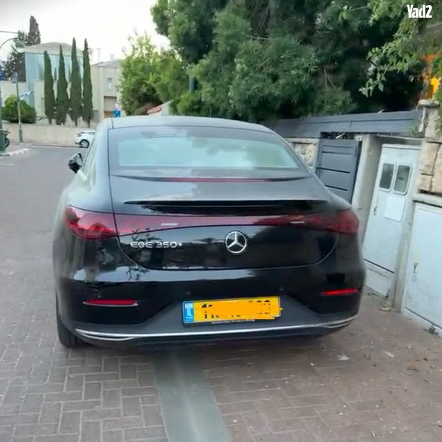 מודעת רכב מרצדס-בנץ EQE