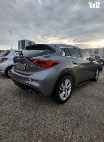 מודעת רכב אינפיניטי Q30