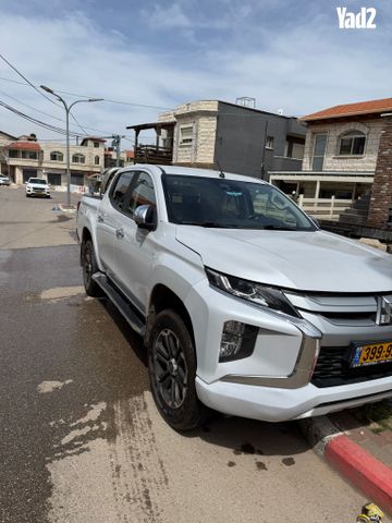מודעת רכב מיצובישי טרייטון / L200