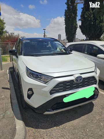 מודעת רכב טויוטה RAV4