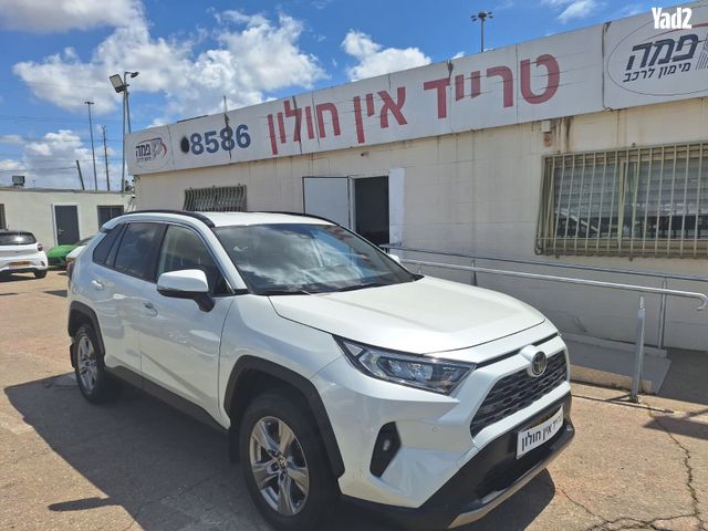 מודעת רכב טויוטה RAV4