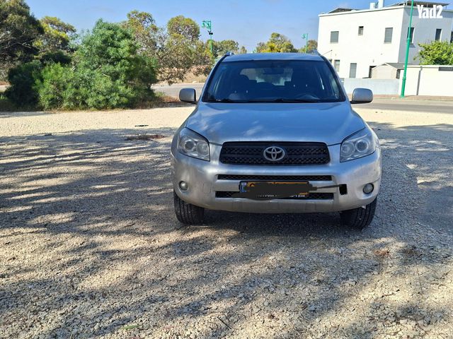 מודעת רכב טויוטה RAV4