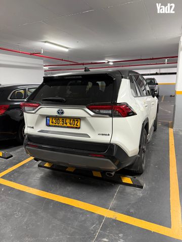 מודעת רכב טויוטה RAV4