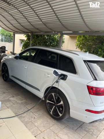 מודעת רכב אאודי Q7