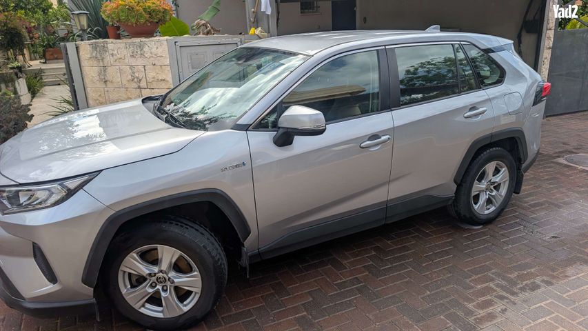 מודעת רכב טויוטה RAV4