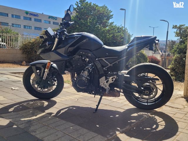 מודעת רכב סוזוקי GSX-8S