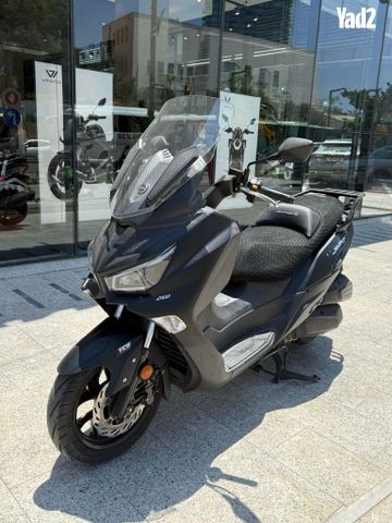מודעת רכב סאן יאנג ג'וי מקס ספורט 250
