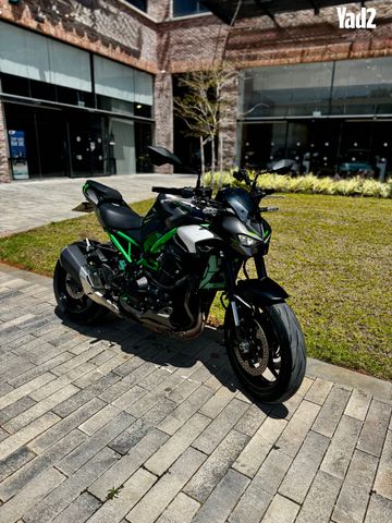 מודעת רכב קאוואסאקי Z900