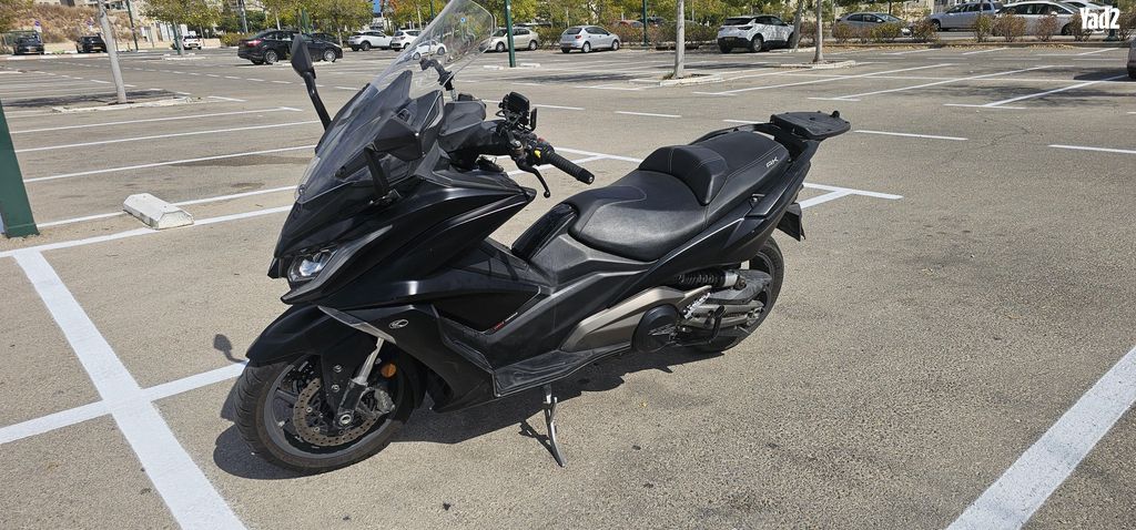 מודעת רכב קימקו AK 550