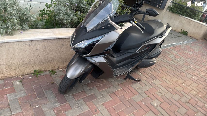 מודעת רכב קימקו דאון-טאון 350