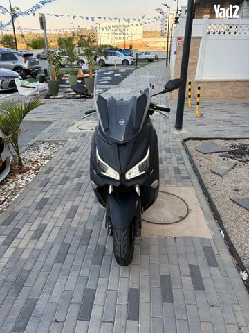 מודעת רכב סאן יאנג ג'וי-מקס Z-250