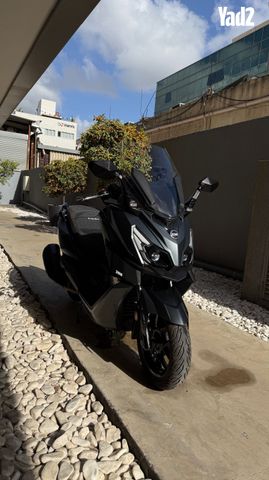 מודעת רכב סאן יאנג קרוזים 300