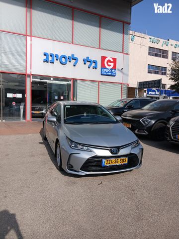 מודעת רכב טויוטה קורולה 1