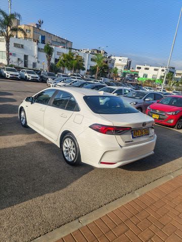 מודעת רכב טויוטה קורולה 1