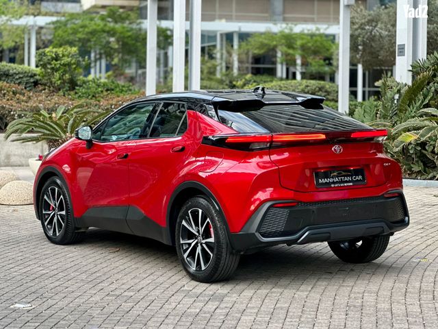 מודעת רכב טויוטה C-HR