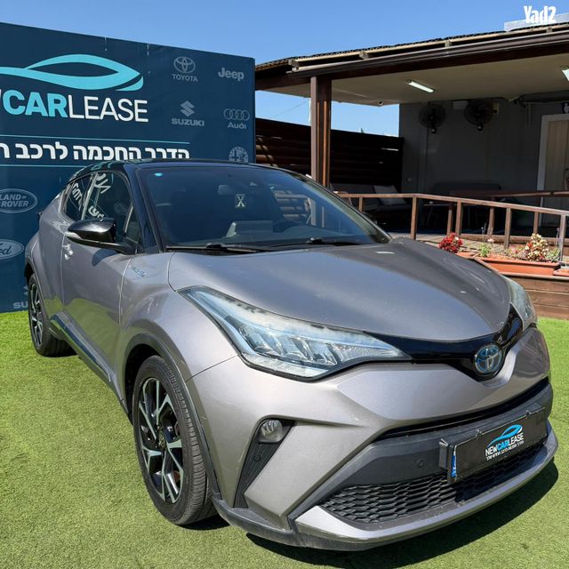 מודעת רכב טויוטה C-HR