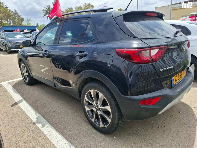 מודעת רכב קיה סטוניק 2
