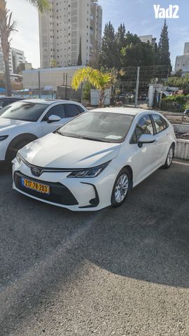 מודעת רכב טויוטה קורולה
