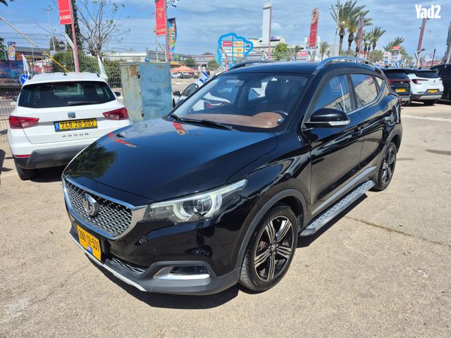 מודעת רכב אם ג'י ZS