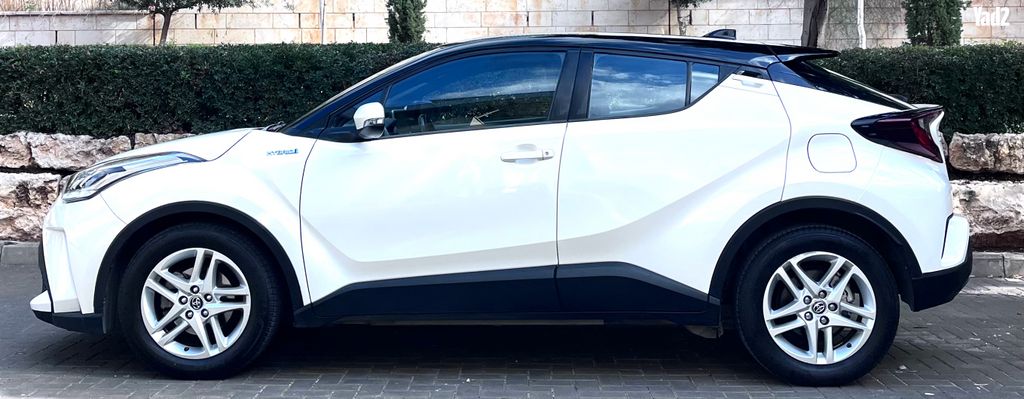 מודעת רכב טויוטה C-HR 2