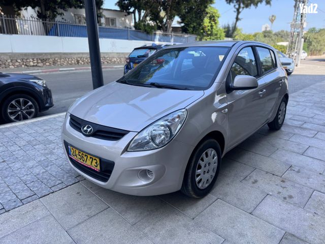 מודעת רכב יונדאי i20