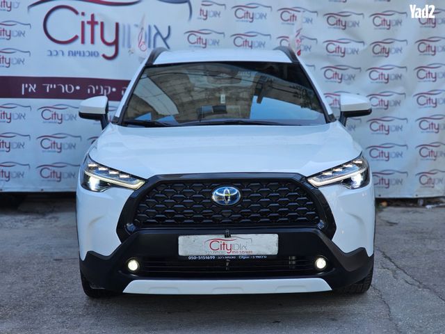 מודעת רכב טויוטה קורולה קרוס