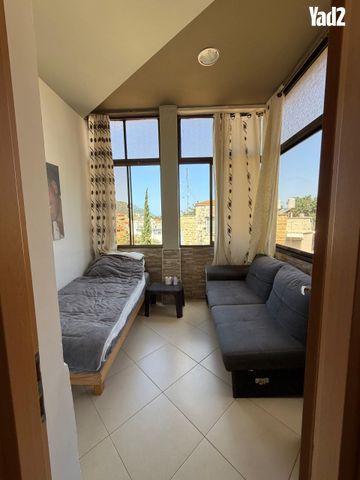 קיסריה 25