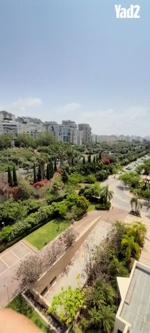 דניאל סמבורסקי 9