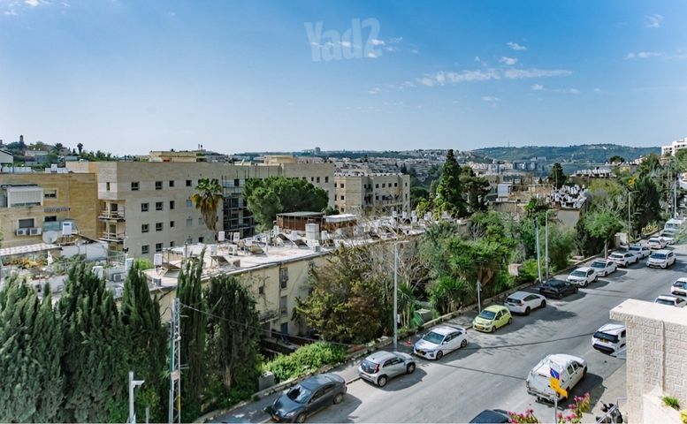 דירה למכירה בירושלים (תיווך) — 2
