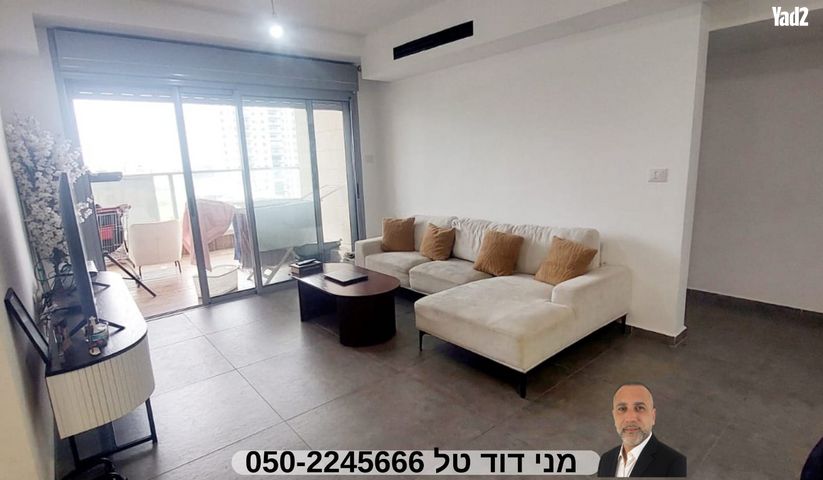 שקמים ואגמים