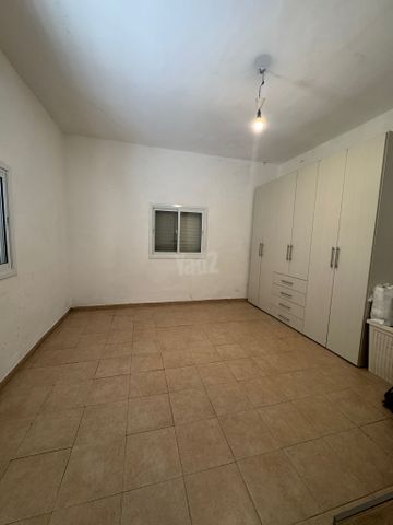 Rehovot, Israel 11