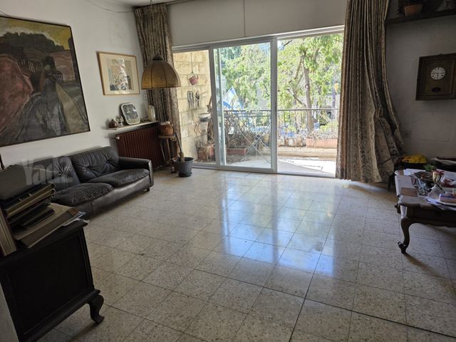 דירה למכירה בירושלים (תיווך) — 2