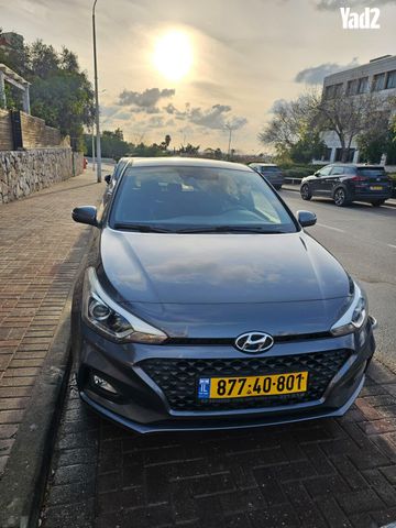 מודעת רכב יונדאי i20