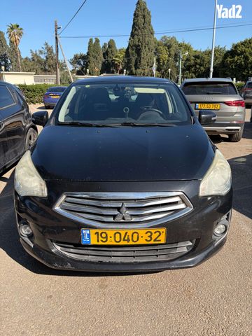 מודעת רכב מיצובישי אטראז'