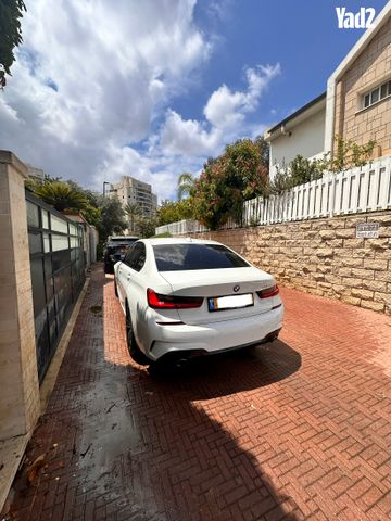 מודעת רכב ב מ וו סדרה 3