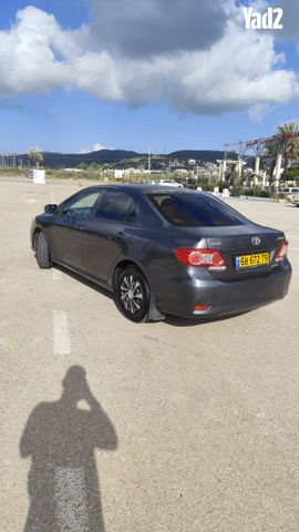 מודעת רכב טויוטה קורולה