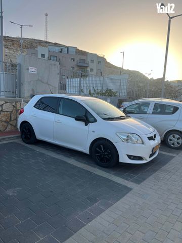 מודעת רכב טויוטה אוריס