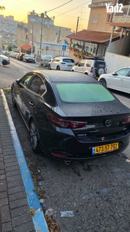 מודעת רכב מאזדה 3