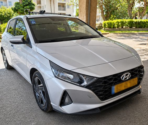 מודעת רכב יונדאי i20