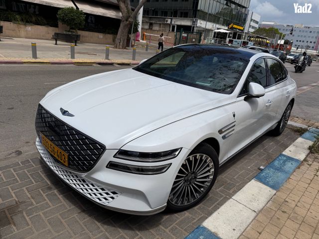 מודעת רכב ג'נסיס G80