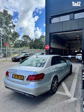 מודעת רכב מרצדס-בנץ E-class