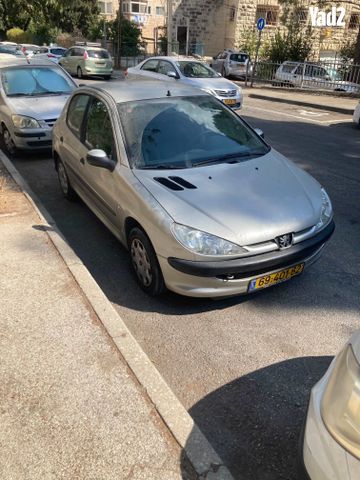מודעת רכב פיג'ו 206