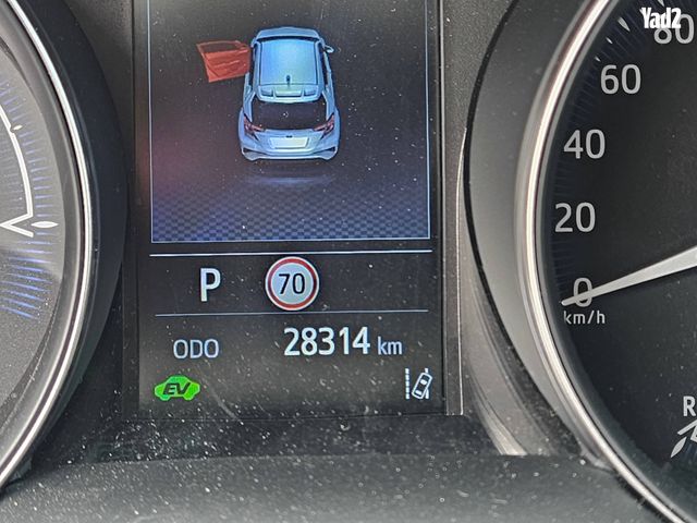 מודעת רכב טויוטה C-HR