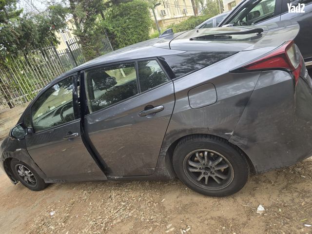 מודעת רכב טויוטה פריוס
