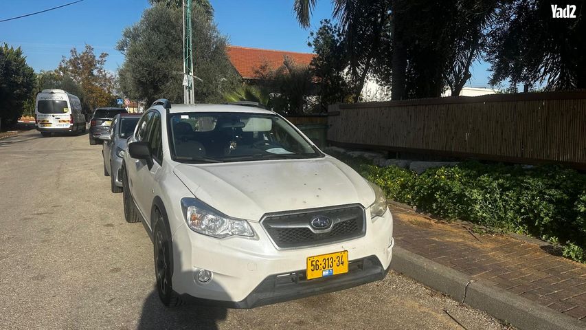 מודעת רכב סובארו XV