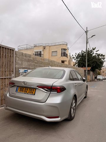 מודעת רכב טויוטה קורולה