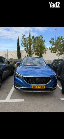 מודעת רכב אם ג'י ZS