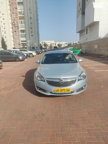 מודעת רכב אופל אינסיגניה